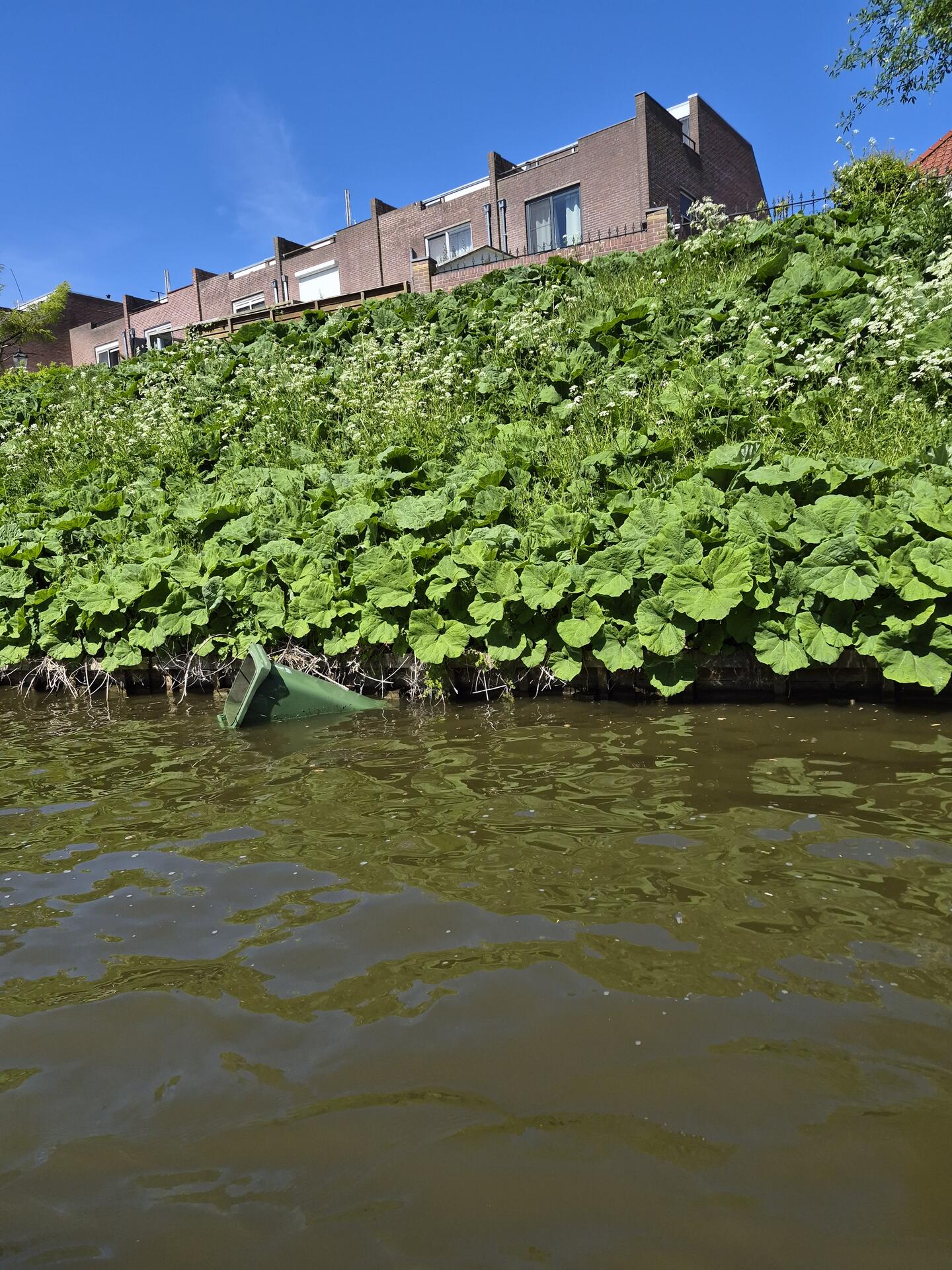 Foto bij melding 5045991 · Sloten/Bruggen/Beschoeiing/Kunstwerken