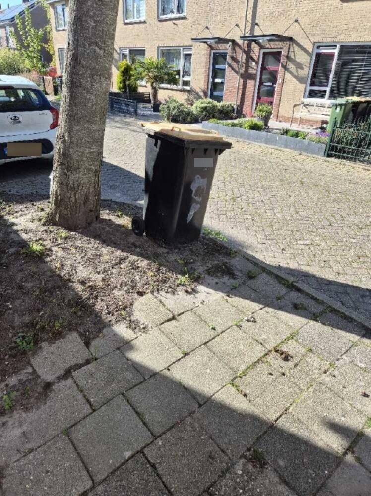 Foto bij melding 5056685 · Afval