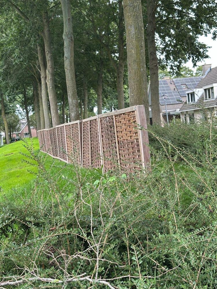 Foto bij melding 5600385 · Speeltoestellen en Straatmeubilair