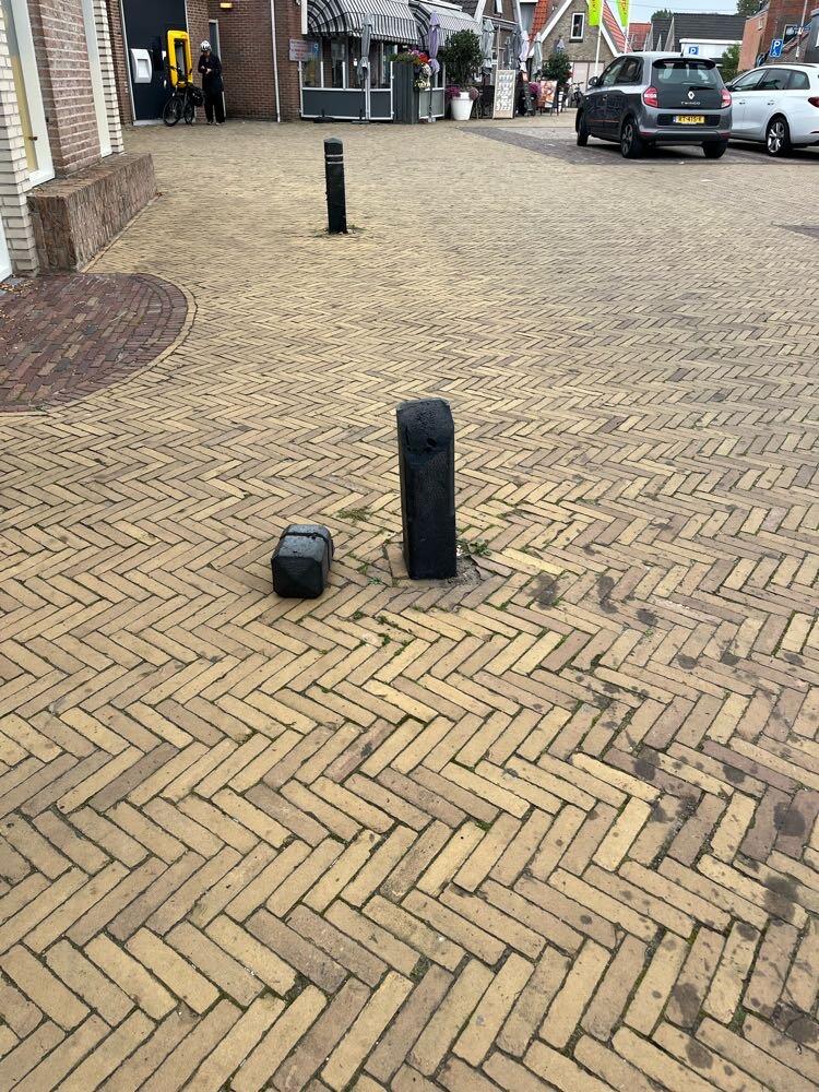 Foto bij melding 5610135 · Wegen, fietspaden, en stoepen