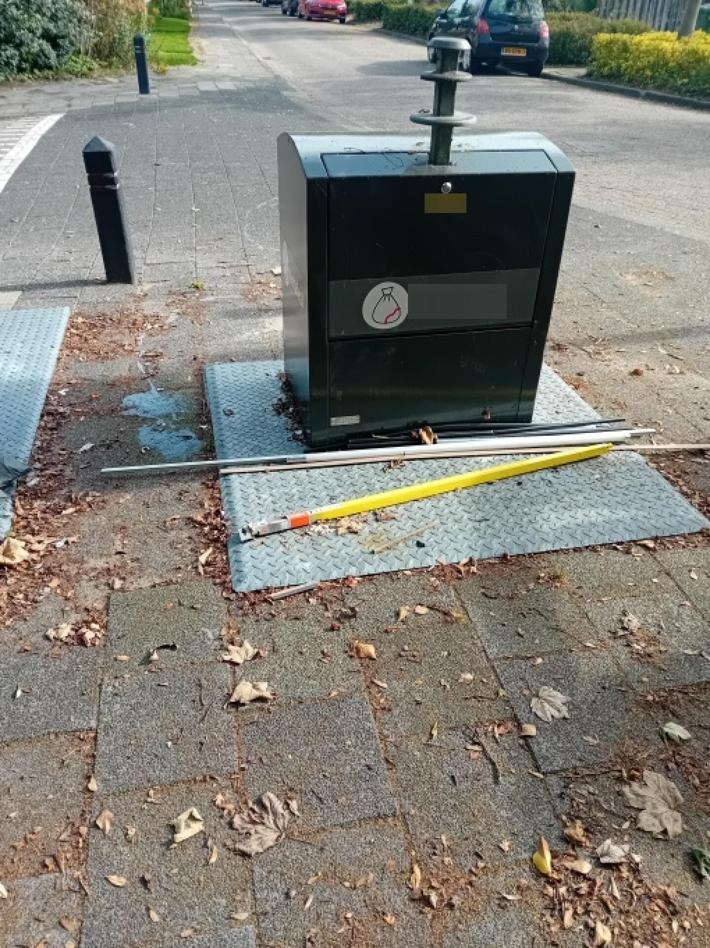Foto bij melding 5629490 · Afval