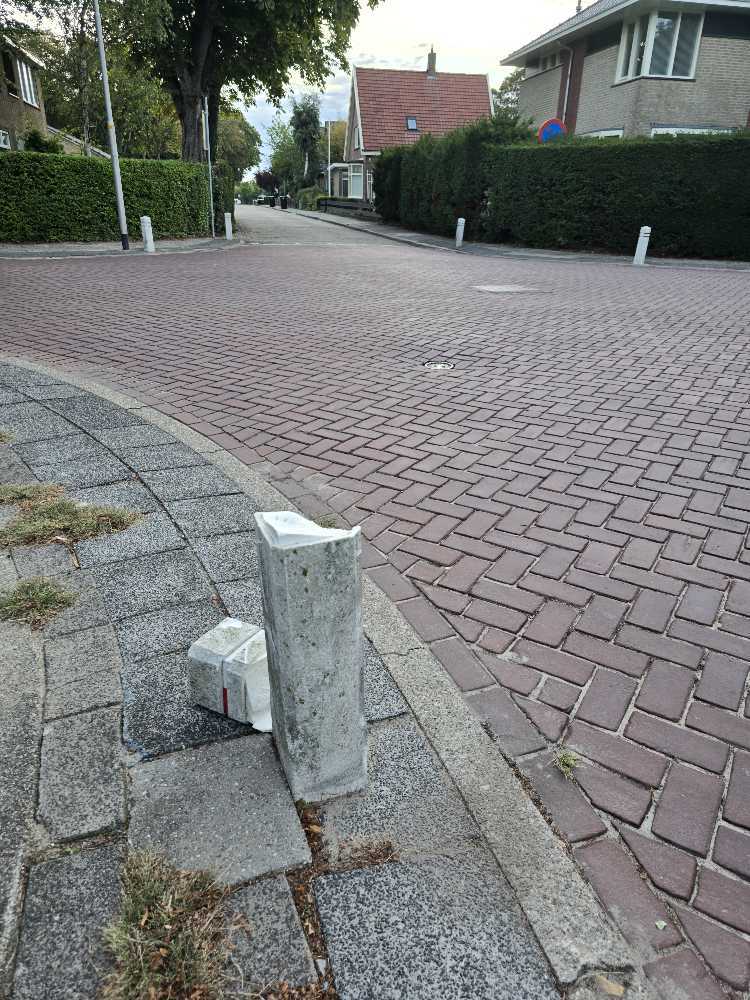 Foto bij melding 5548469 · Speeltoestellen en Straatmeubilair