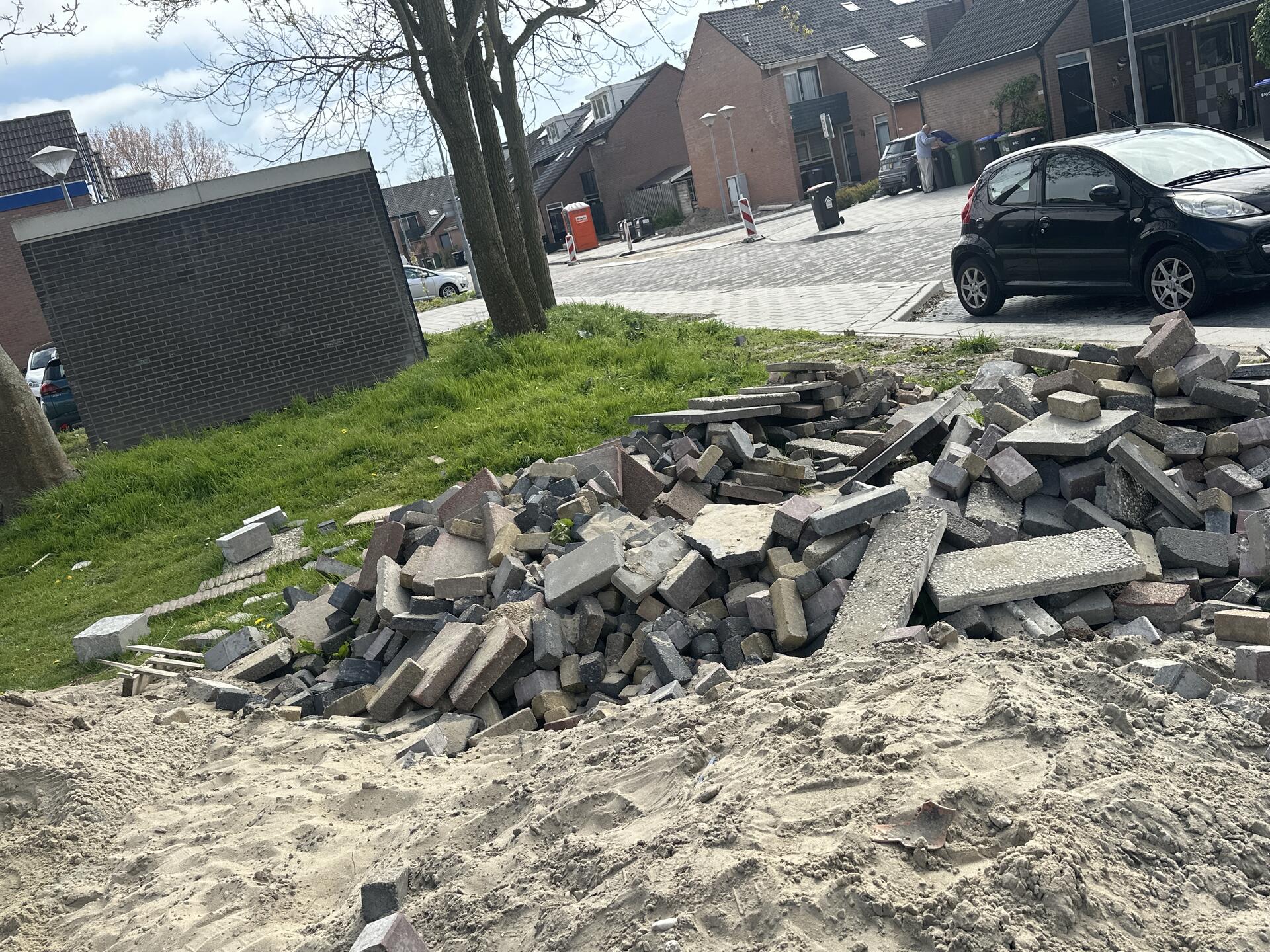 Foto bij melding 5042500 · Afval en zwerfvuil