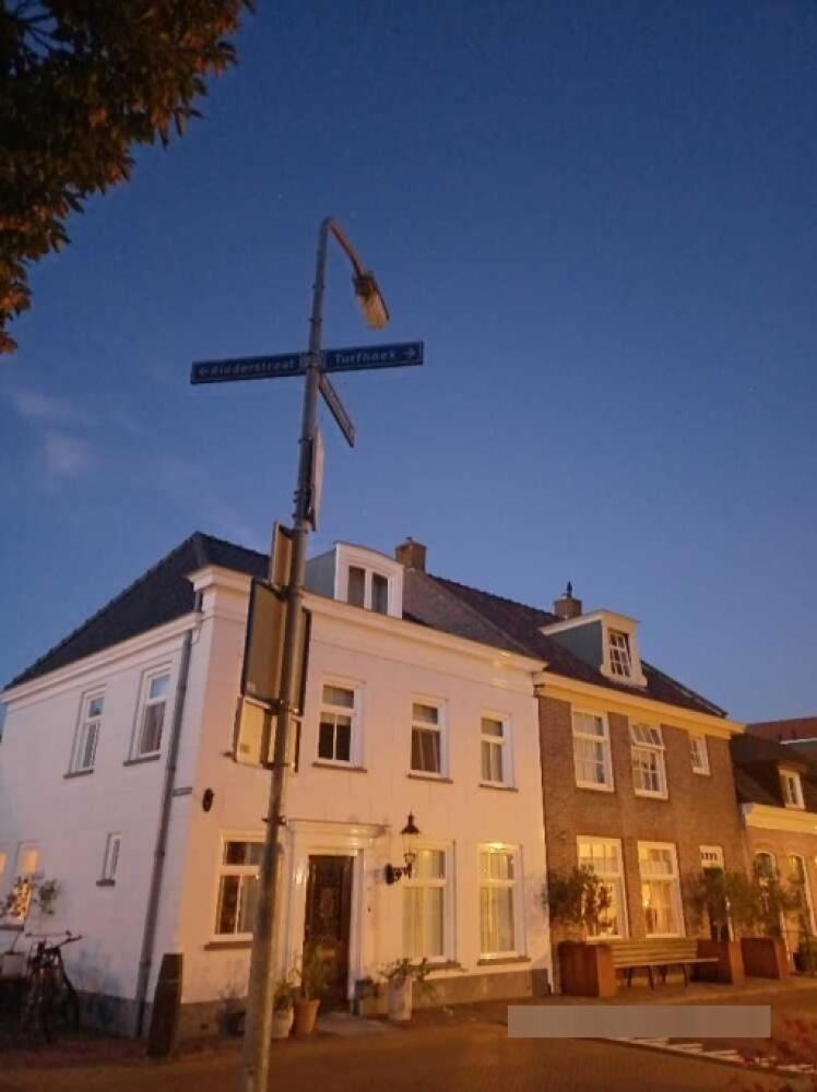Foto bij melding 5648456 · Straatverlichting