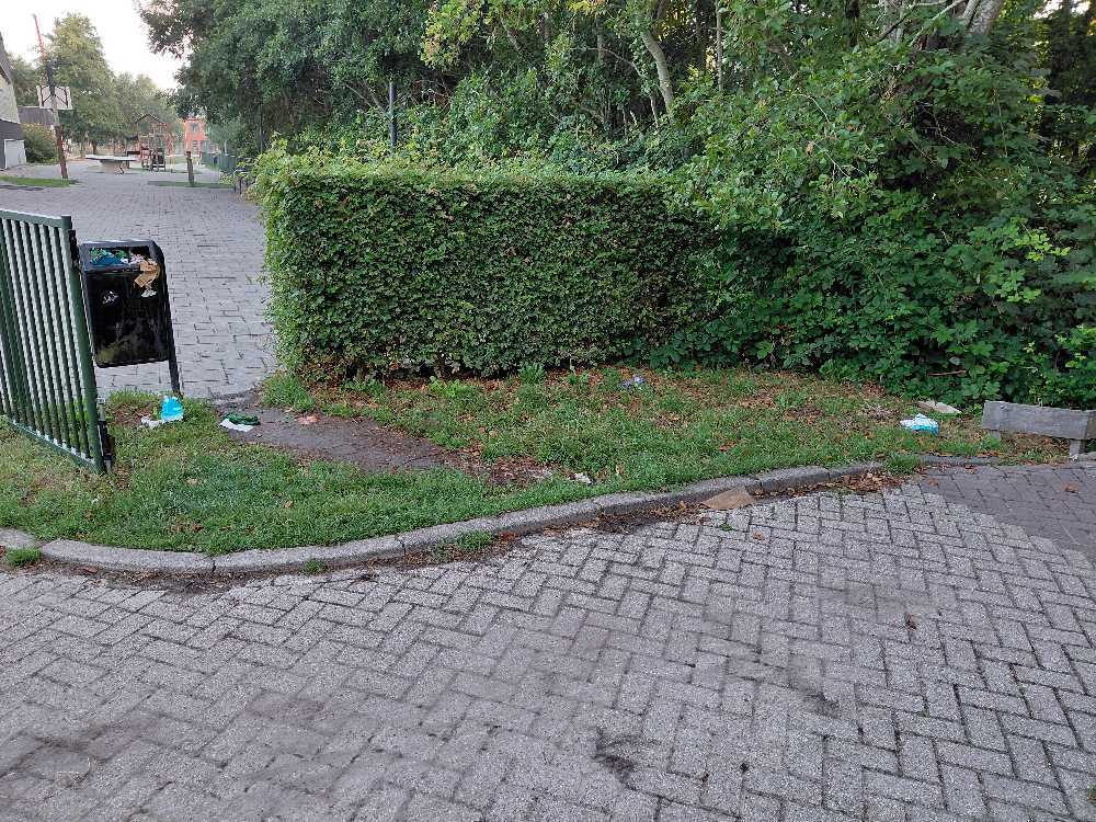 Foto bij melding 5484651 · Afval