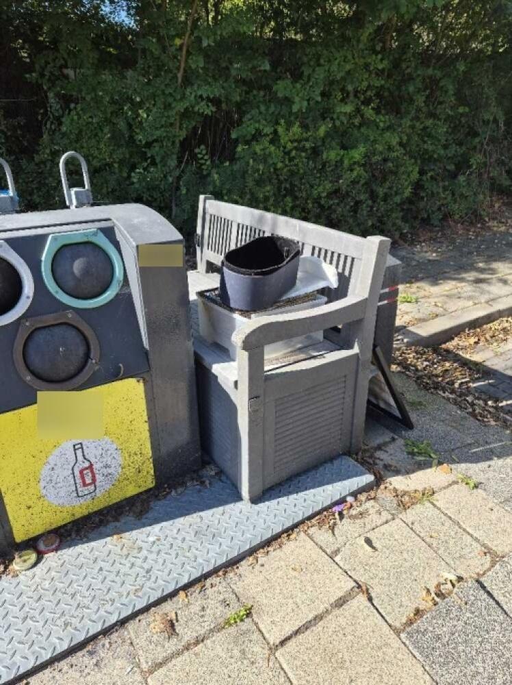 Foto bij melding 5617303 · Afval