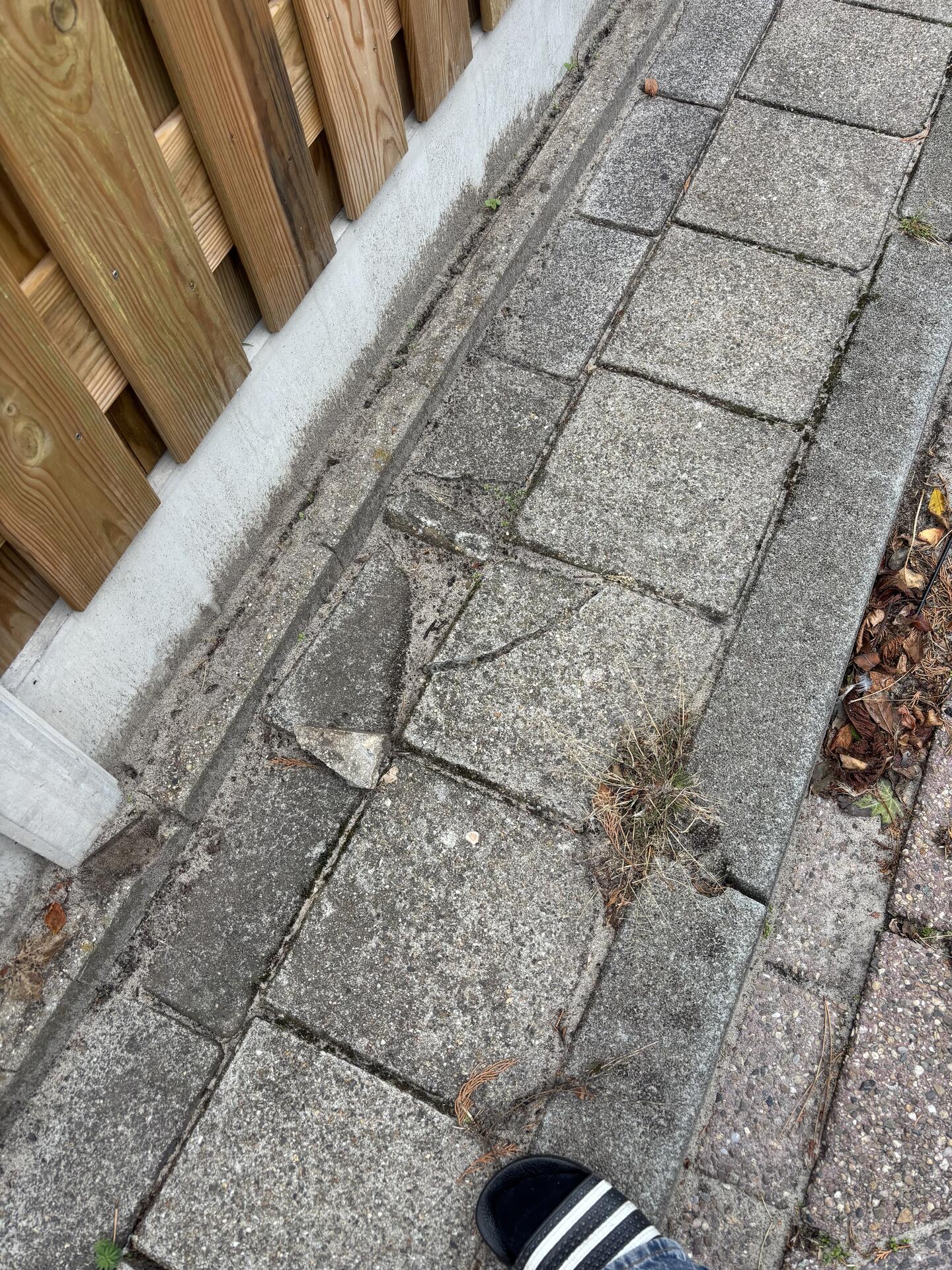 Foto bij melding 5586364 · Wegen en paden