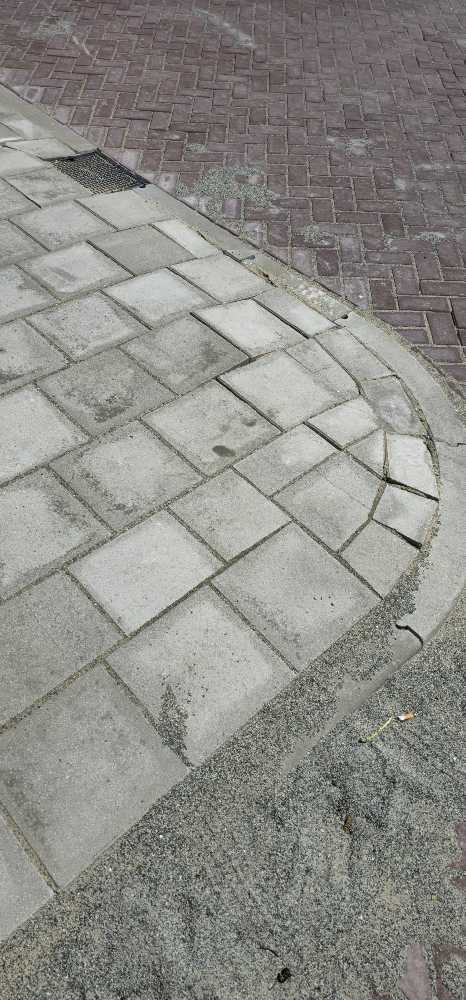 Foto bij melding 5096399 · Wegen en paden