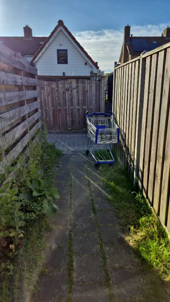 Foto bij melding 5093828 · Afval