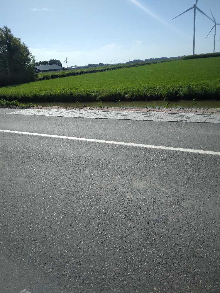 Foto bij melding 5550059 · Wegen, fietspaden, en stoepen
