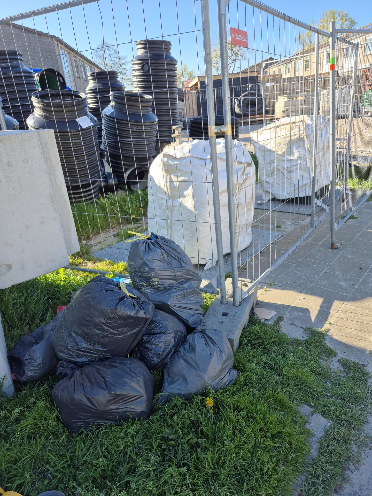Foto bij melding 5032810 · Afval en zwerfvuil