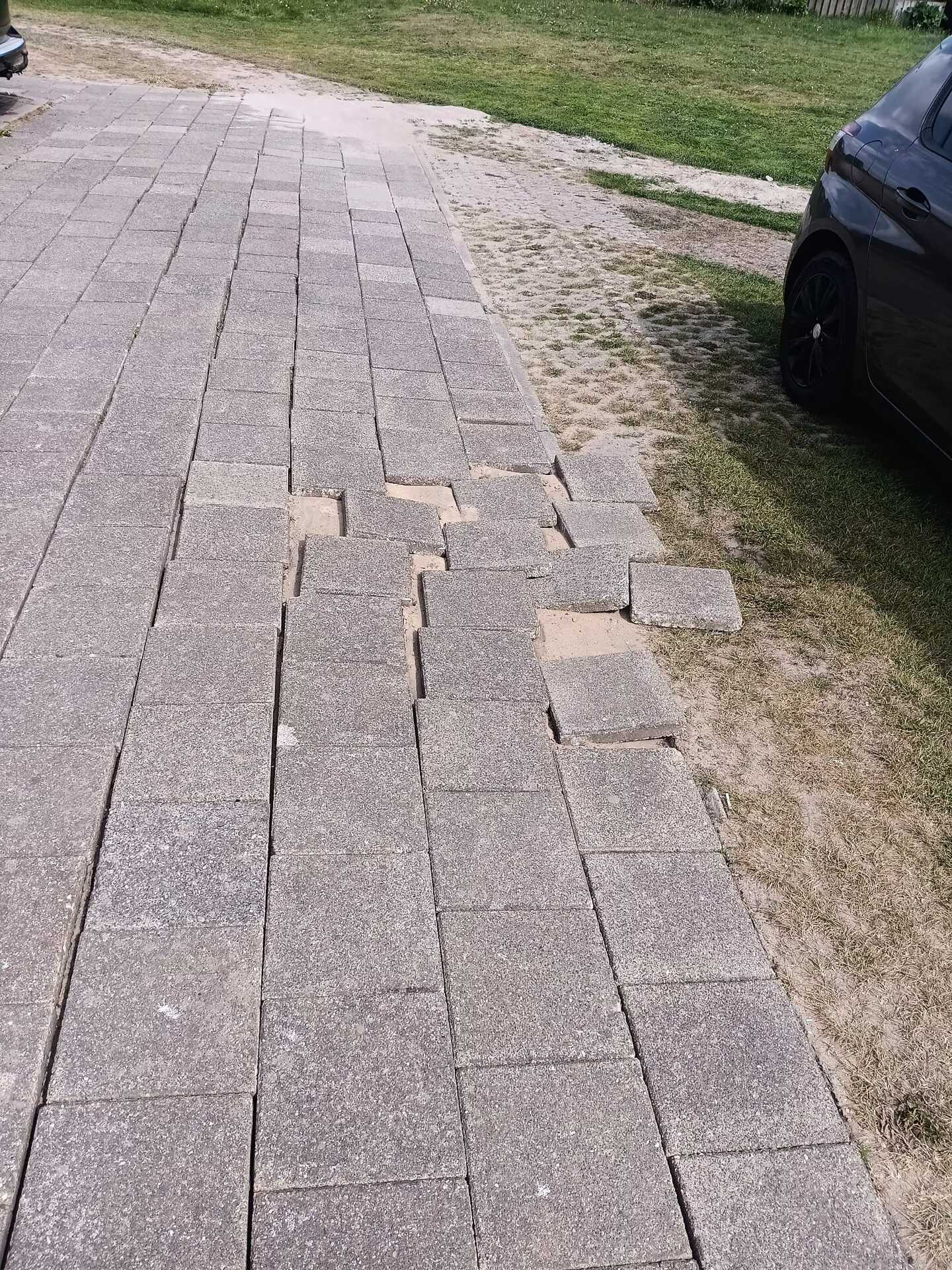 Foto bij melding 5092734 · Wegen, fietspaden, en stoepen