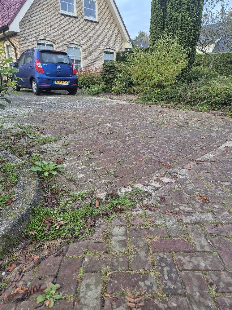Foto bij melding 5617321 · Wegen, fietspaden, en stoepen