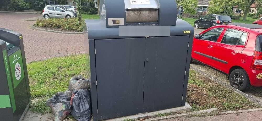 Foto bij melding 5539351 · Afval