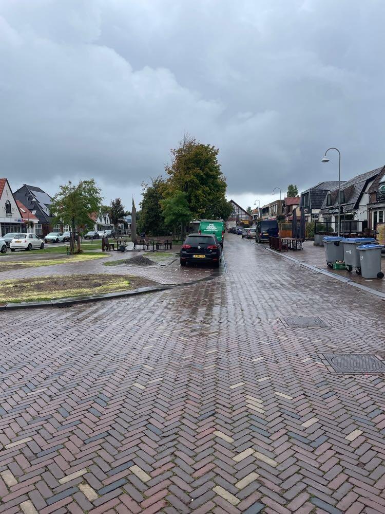 Foto bij melding 5524895 · Straatmeubilair, Verkeersborden etc