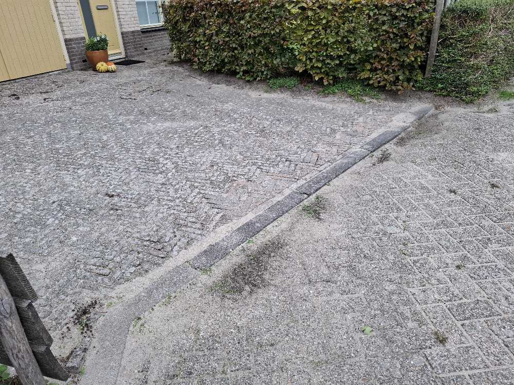 Foto bij melding 5607192 · Wegen, fietspaden, en stoepen