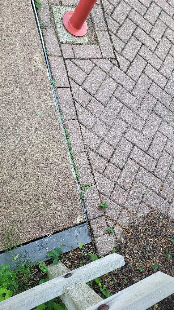 Foto bij melding 5567780 · Wegen, fietspaden, en stoepen