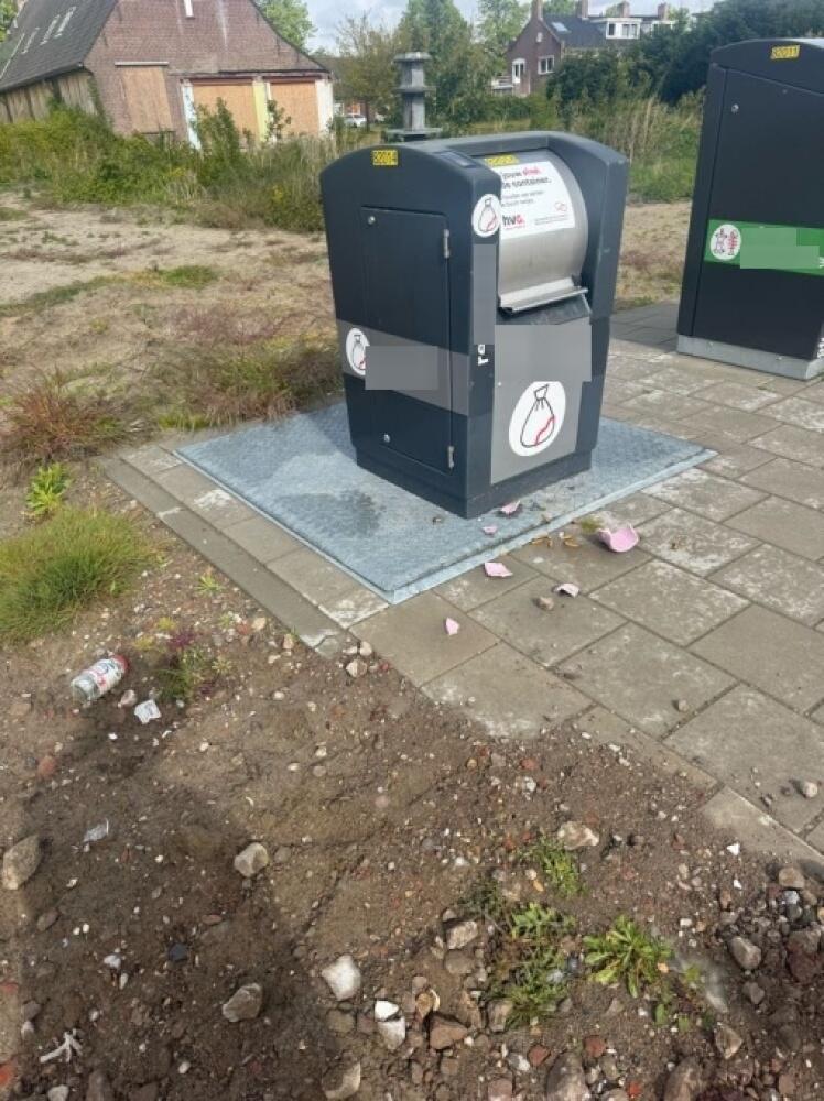 Foto bij melding 5107398 · Afval