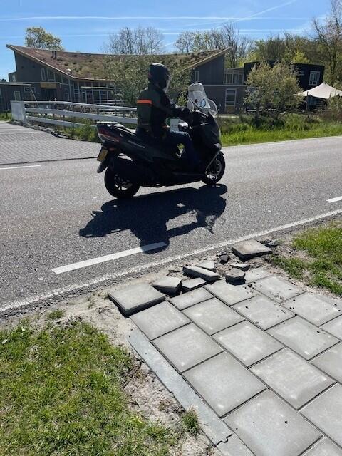 Foto bij melding 5057108 · Wegen en paden