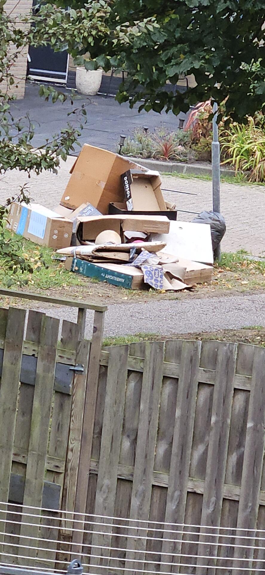 Foto bij melding 5494044 · Afval en zwerfvuil
