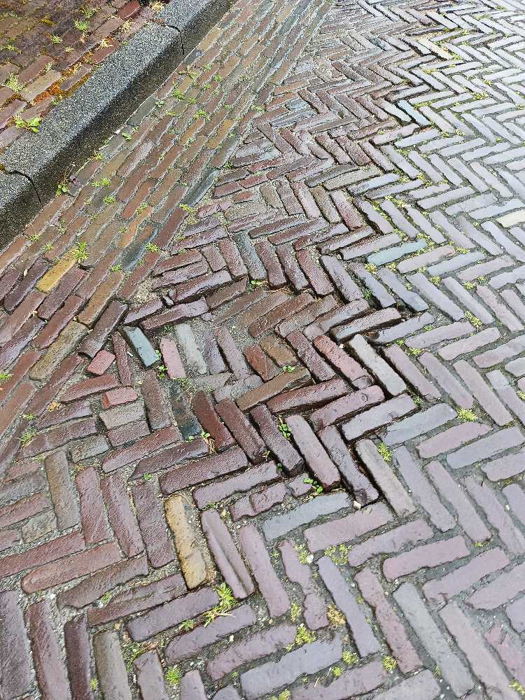 Foto bij melding 5109047 · Wegen, fietspaden, en stoepen