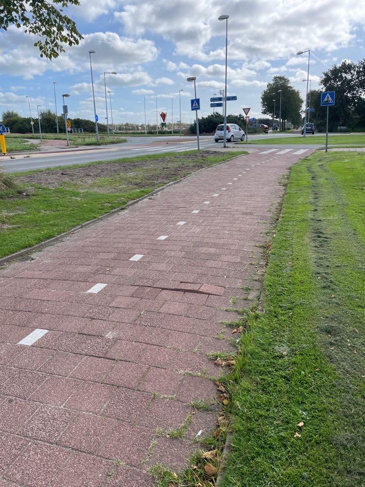 Foto bij melding 5605927 · Wegen en paden