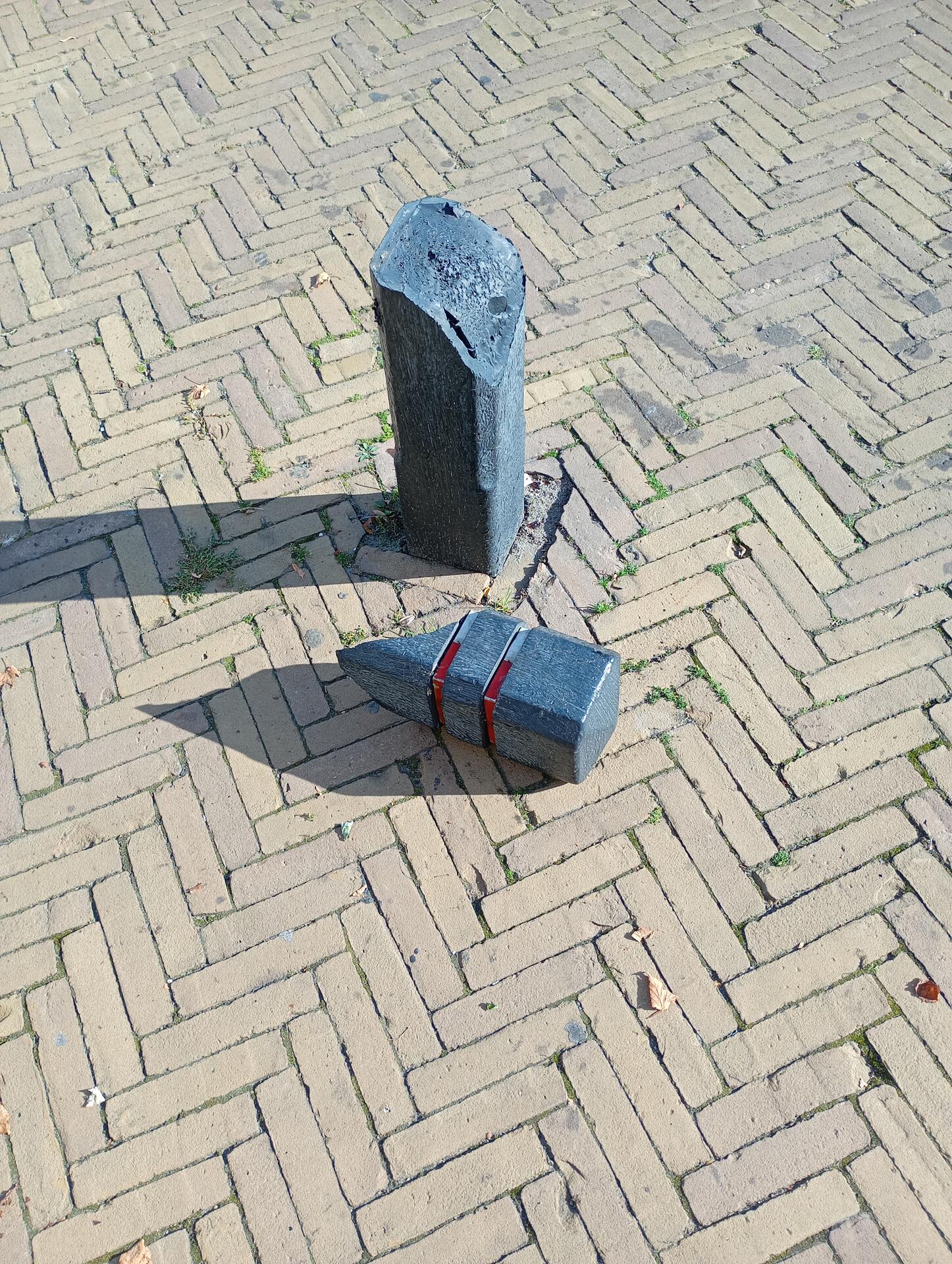 Foto bij melding 5620757 · Speeltoestellen en Straatmeubilair
