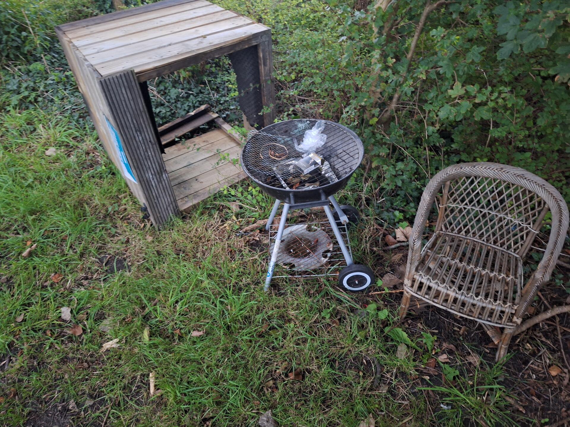 Foto bij melding 5640171 · Afval