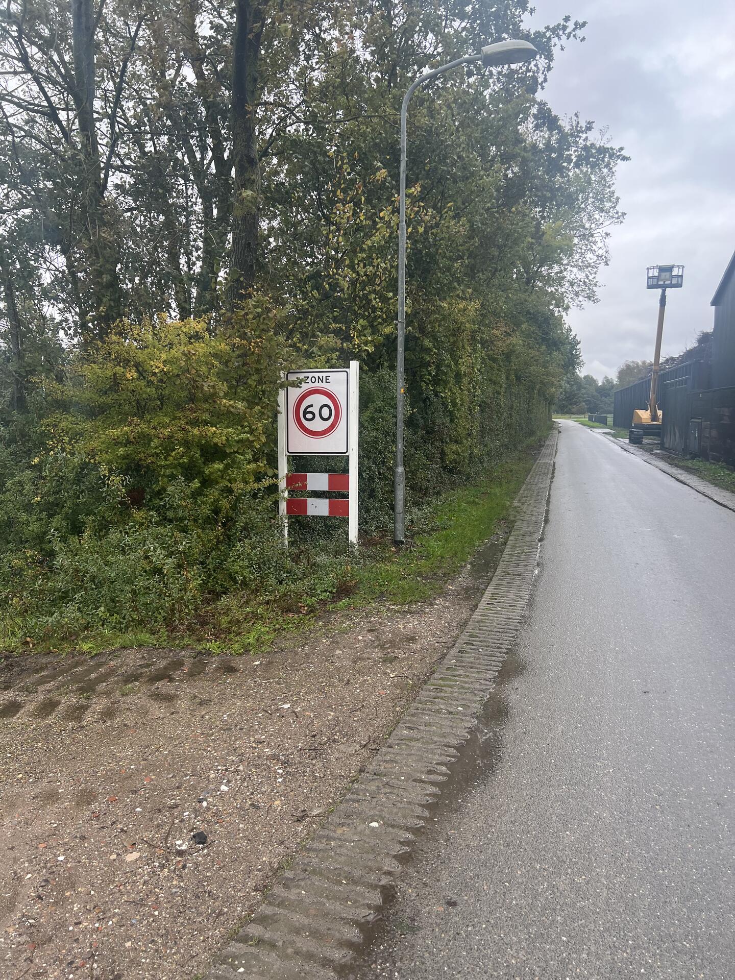 Foto bij melding 5716381 · Straatverlichting