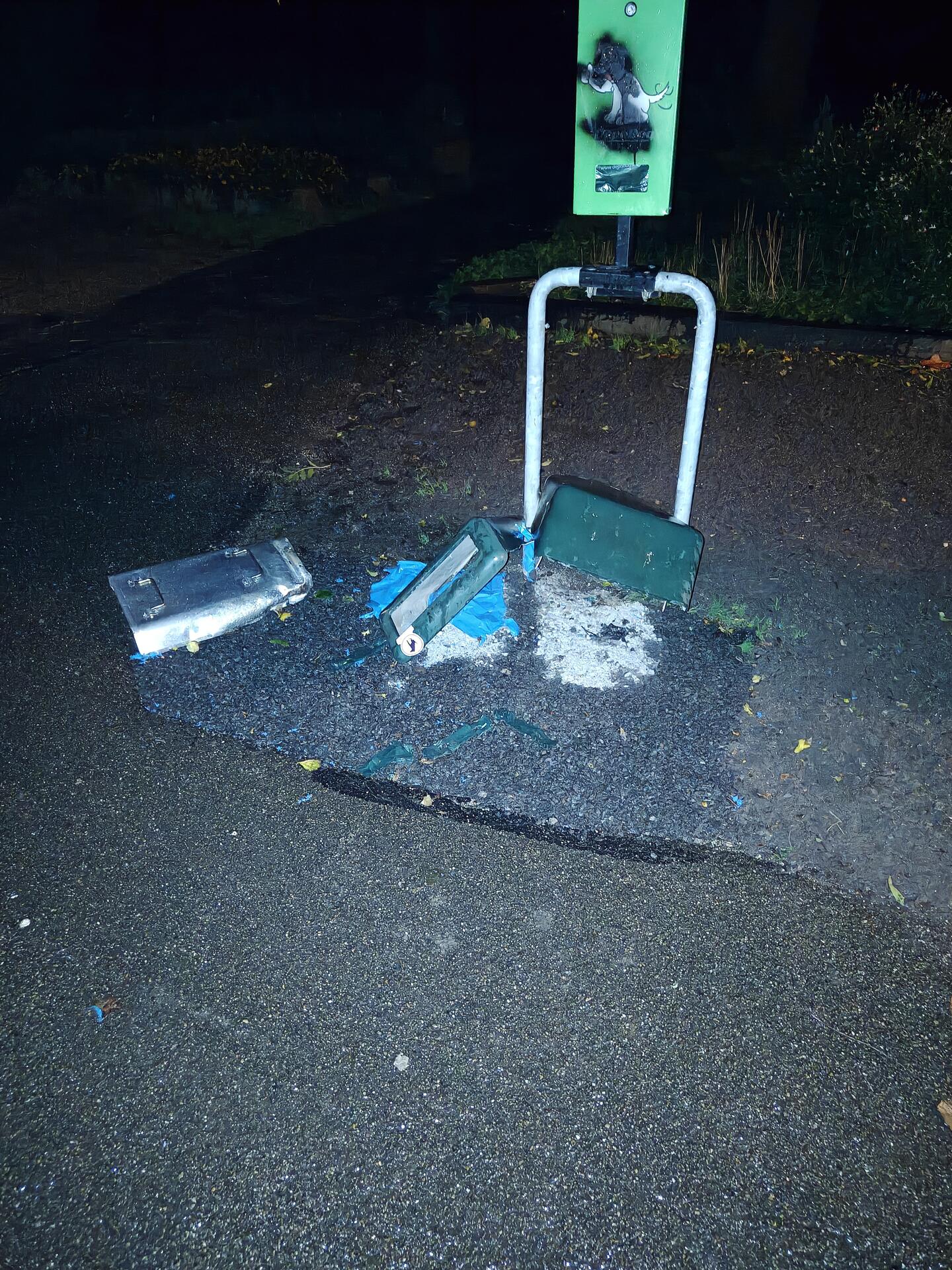 Foto bij melding 5676181 · Afval/Hondenpoep/Ongedierte/Dode dieren