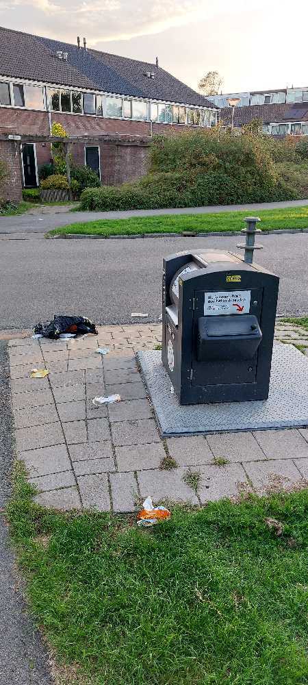 Foto bij melding 5547912 · Afval en zwerfvuil