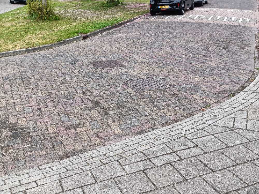 Foto bij melding 5068268 · Riolering en water
