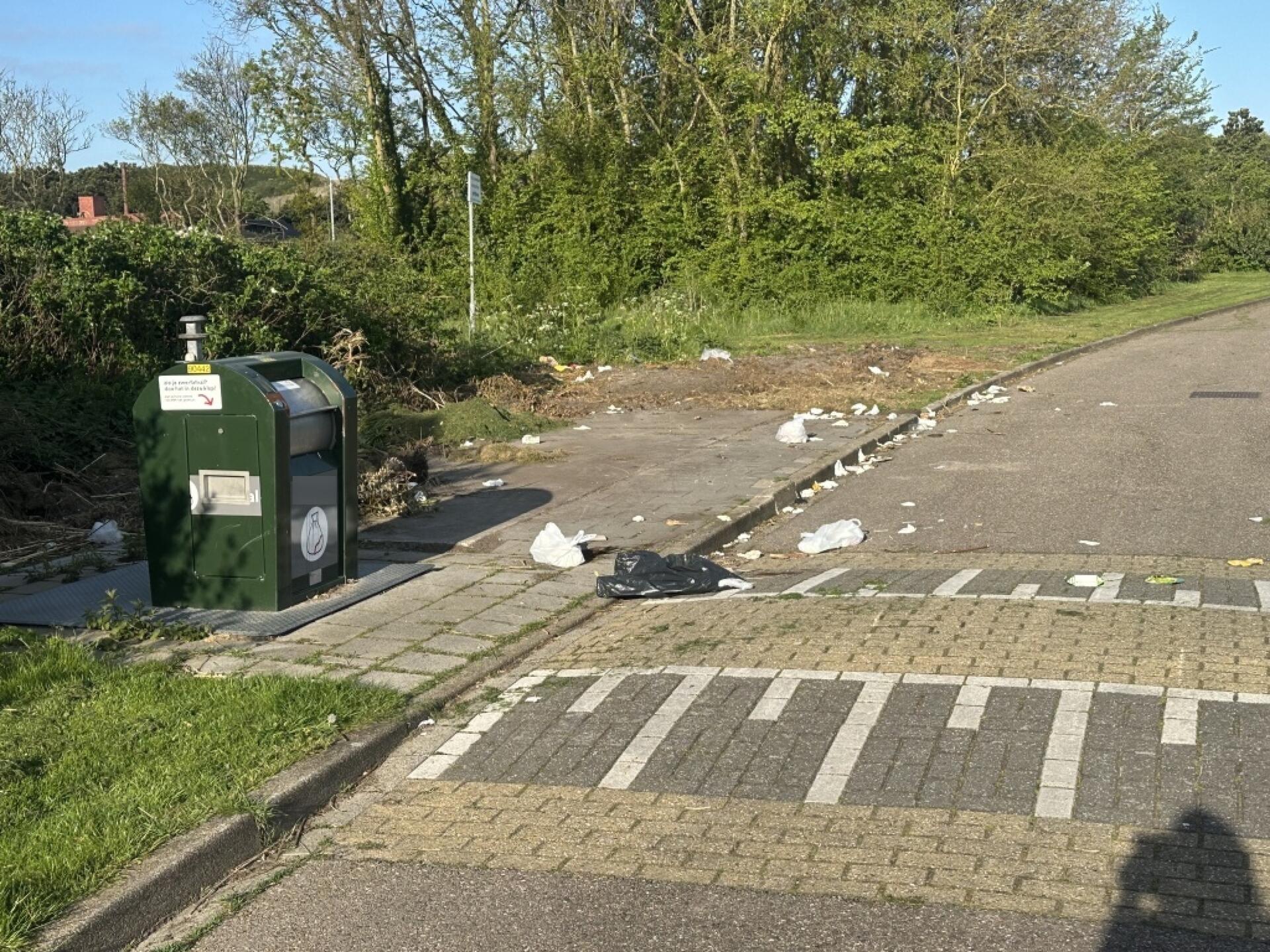 Foto bij melding 5074231 · Afval en zwerfvuil
