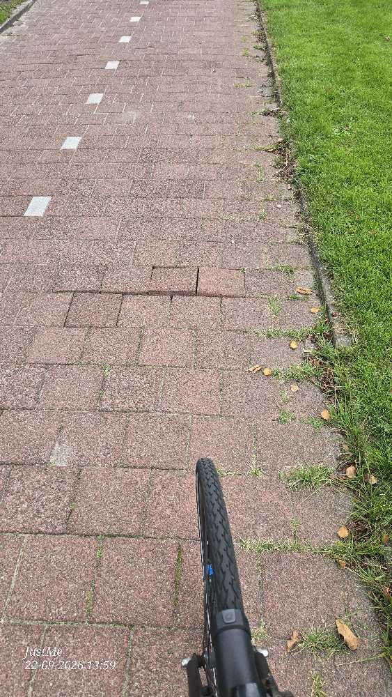 Foto bij melding 5605927 · Wegen en paden