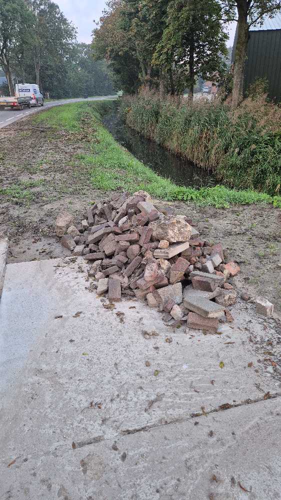 Foto bij melding 5642389 · Afval