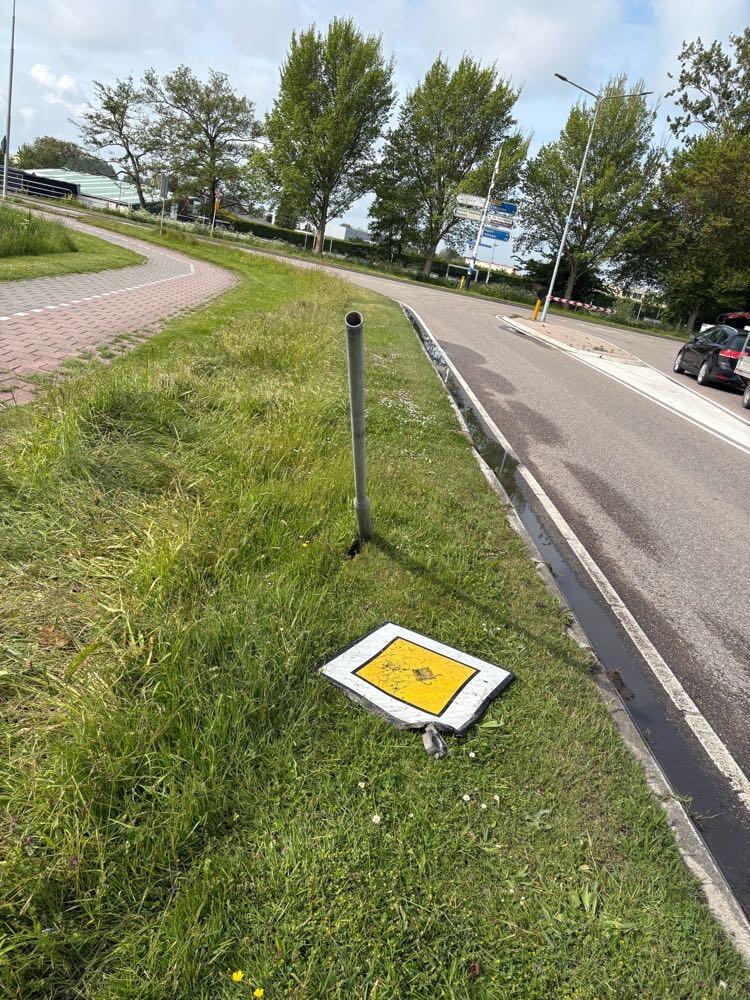 Foto bij melding 5116929 · Verkeer