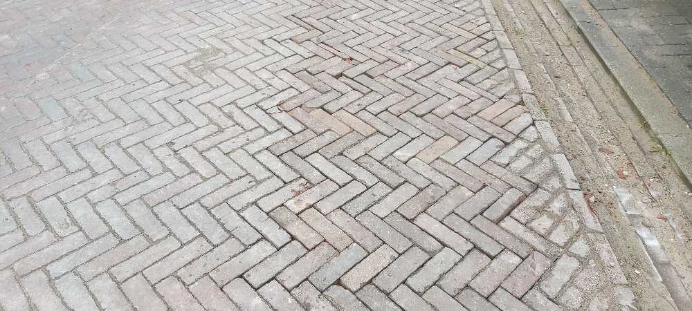 Foto bij melding 5032207 · Wegen, fietspaden, en stoepen