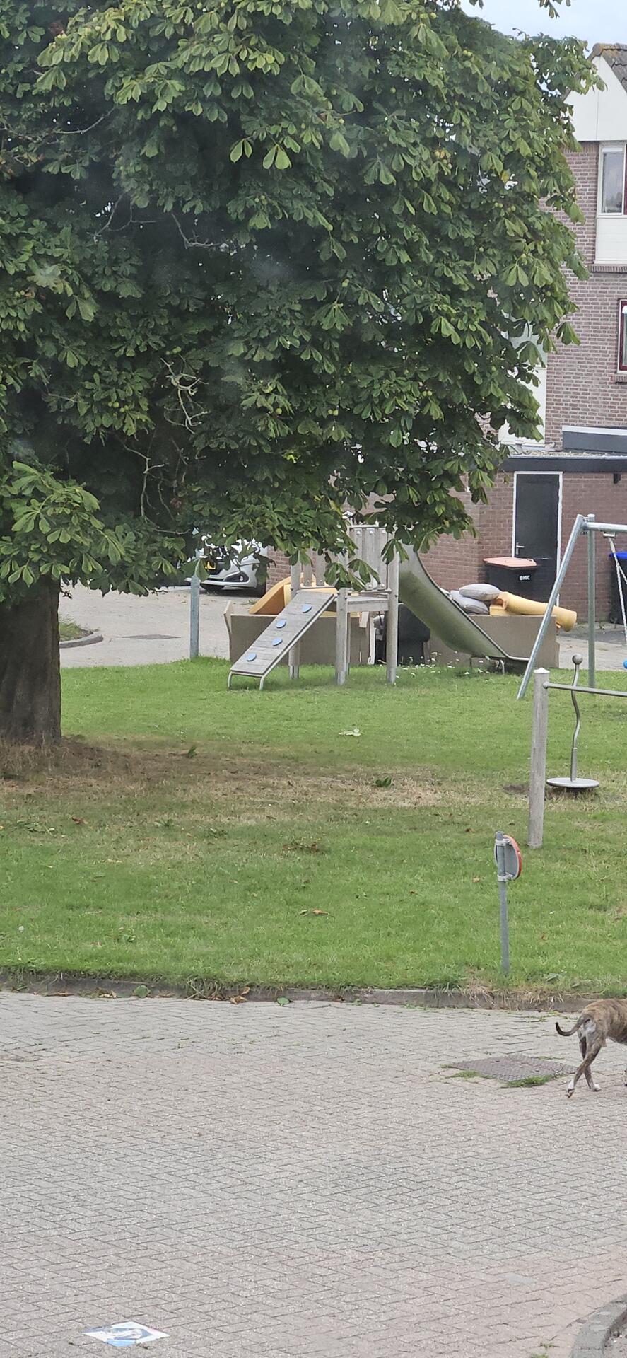 Foto bij melding 5494044 · Afval en zwerfvuil