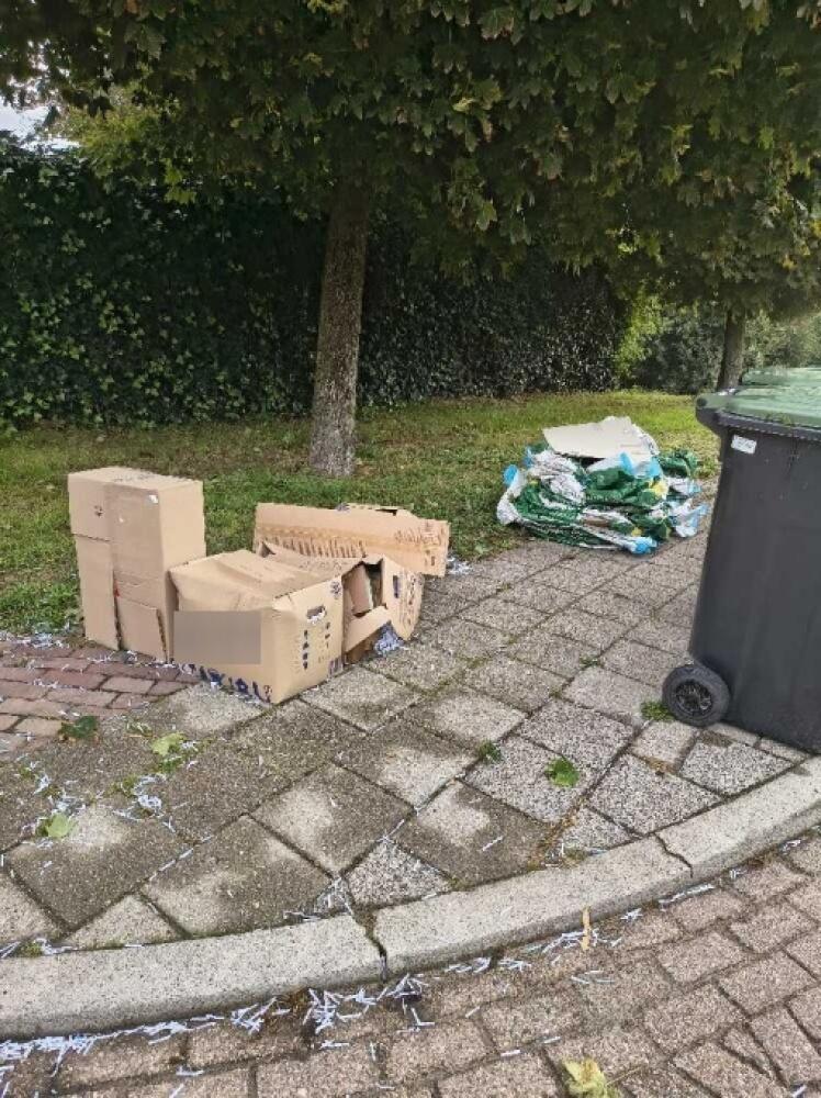 Foto bij melding 5627861 · Afval