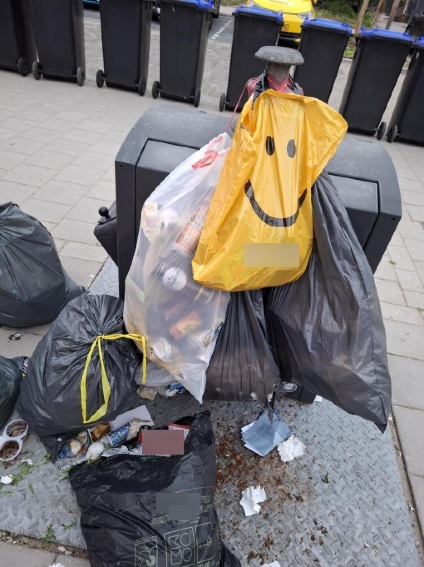 Foto bij melding 5073725 · Afval en zwerfvuil