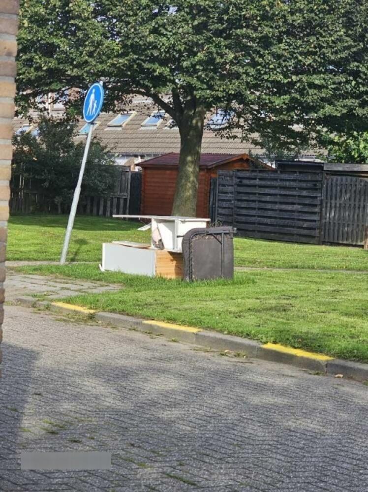 Foto bij melding 5612961 · Afval en zwerfvuil