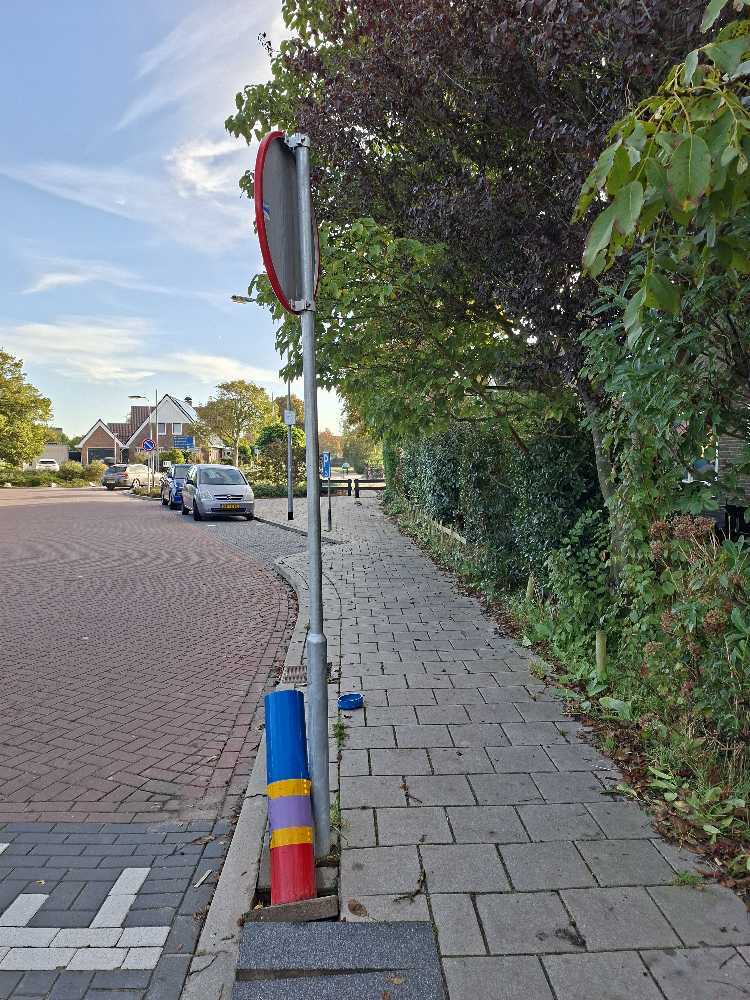 Foto bij melding 5645825 · Speeltoestellen en Straatmeubilair