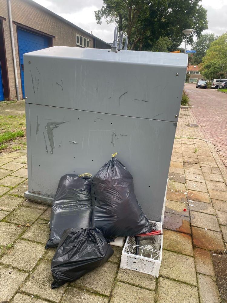 Foto bij melding 5593070 · Afval