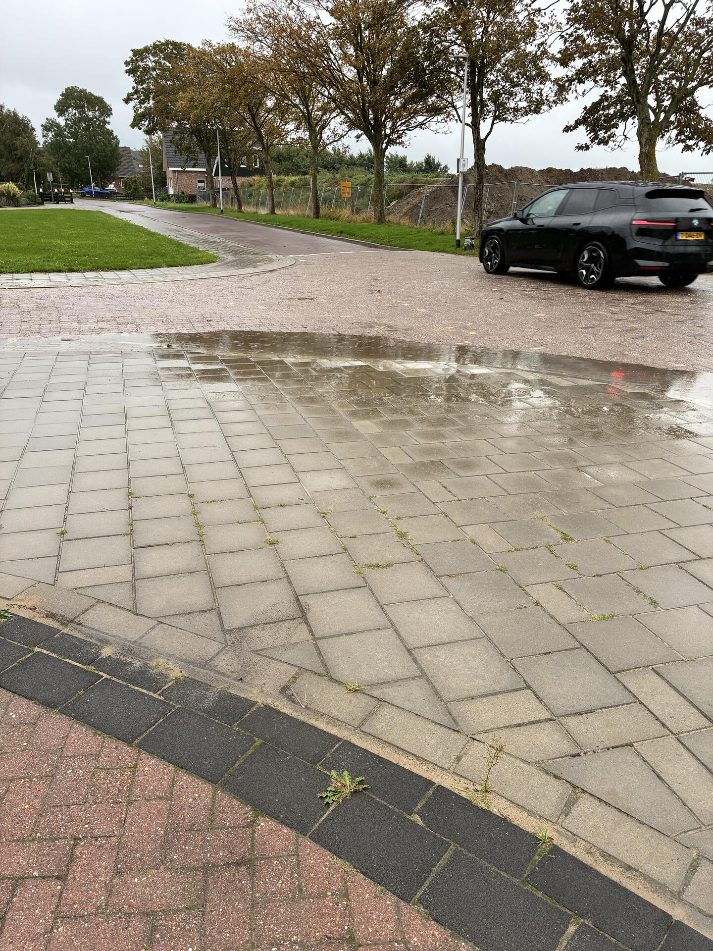 Foto bij melding 5556651 · Wegen, fietspaden, en stoepen