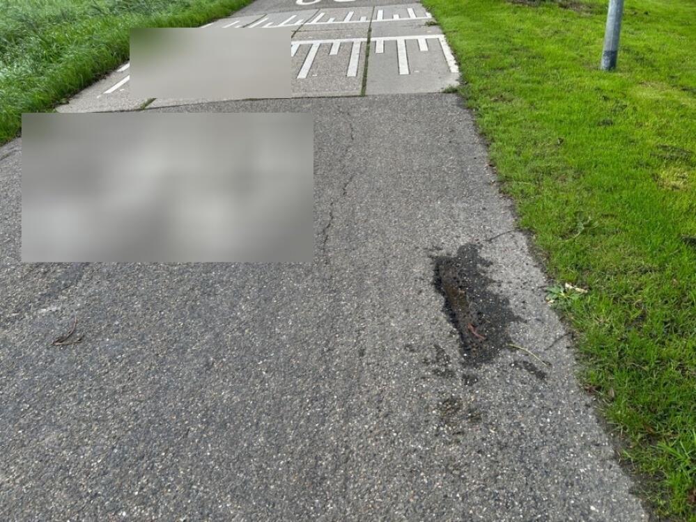 Foto bij melding 5586796 · Wegen, fietspaden, en stoepen