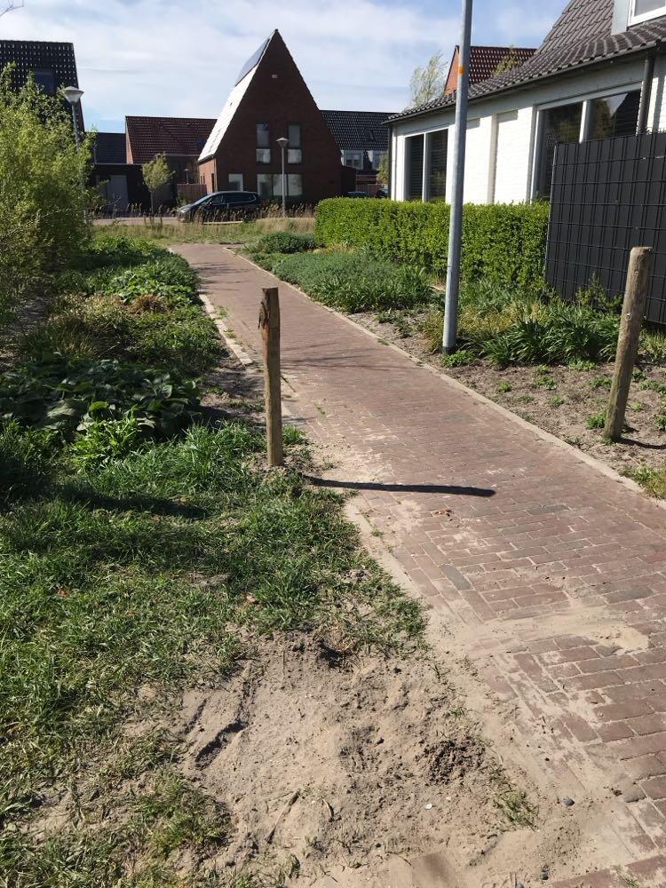 Foto bij melding 5042277 · Straatmeubilair, Verkeersborden etc