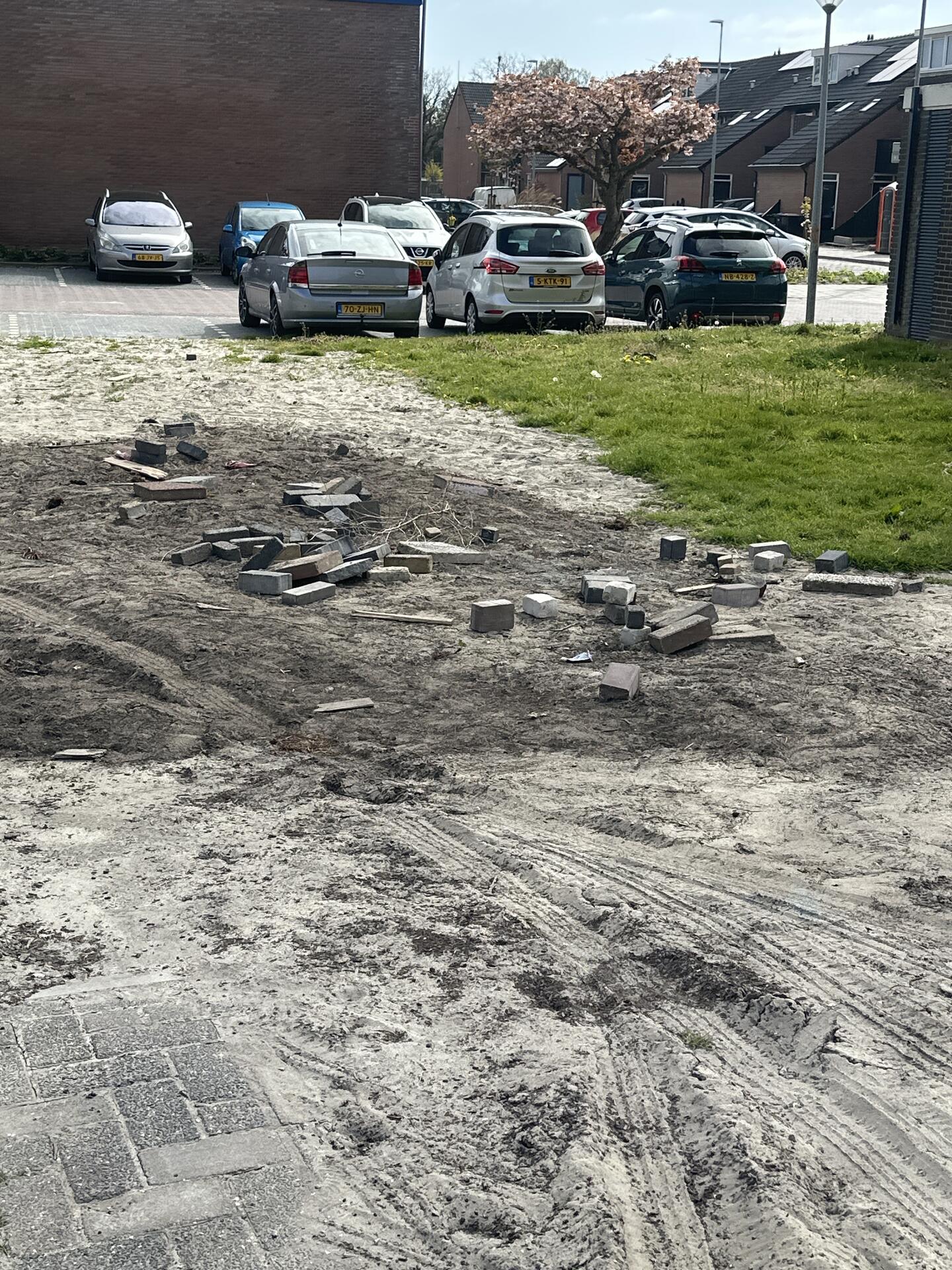 Foto bij melding 5042500 · Afval en zwerfvuil