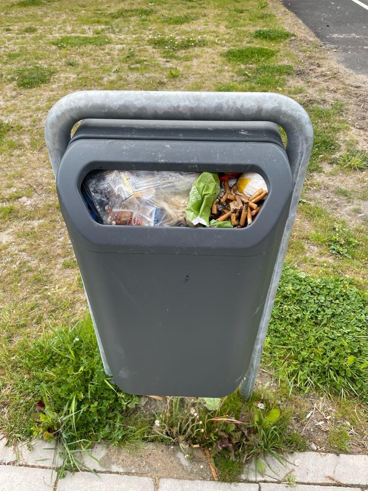 Foto bij melding 5098870 · Afval