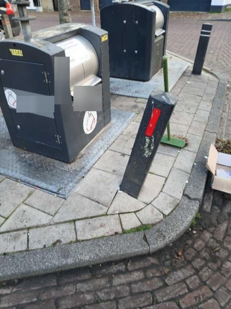 Foto bij melding 5699396 · Afval/Hondenpoep/Ongedierte/Dode dieren