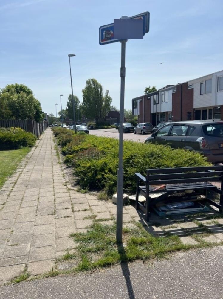Foto bij melding 5128217 · Afval en zwerfvuil